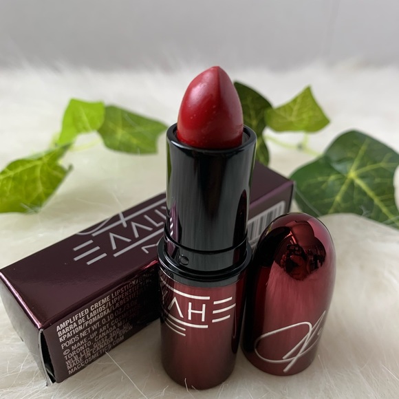 MAC Aaliyah lipstick “Hot Like…” (AMPLIFIED CREME) - Picture 2 of 4
